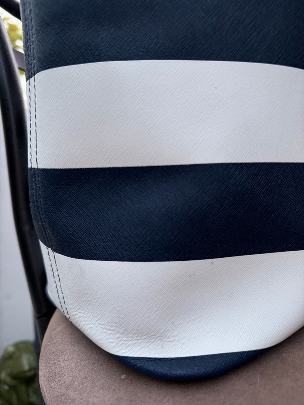 Michael Kors striped tote - Picture 10 of 14